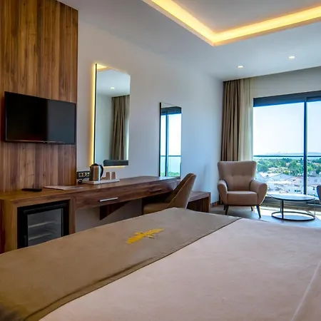 Point Beach&spa מלון 5*