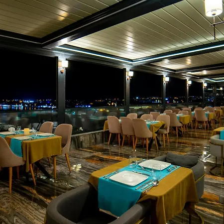 Point Beach&spa Отель Дидим